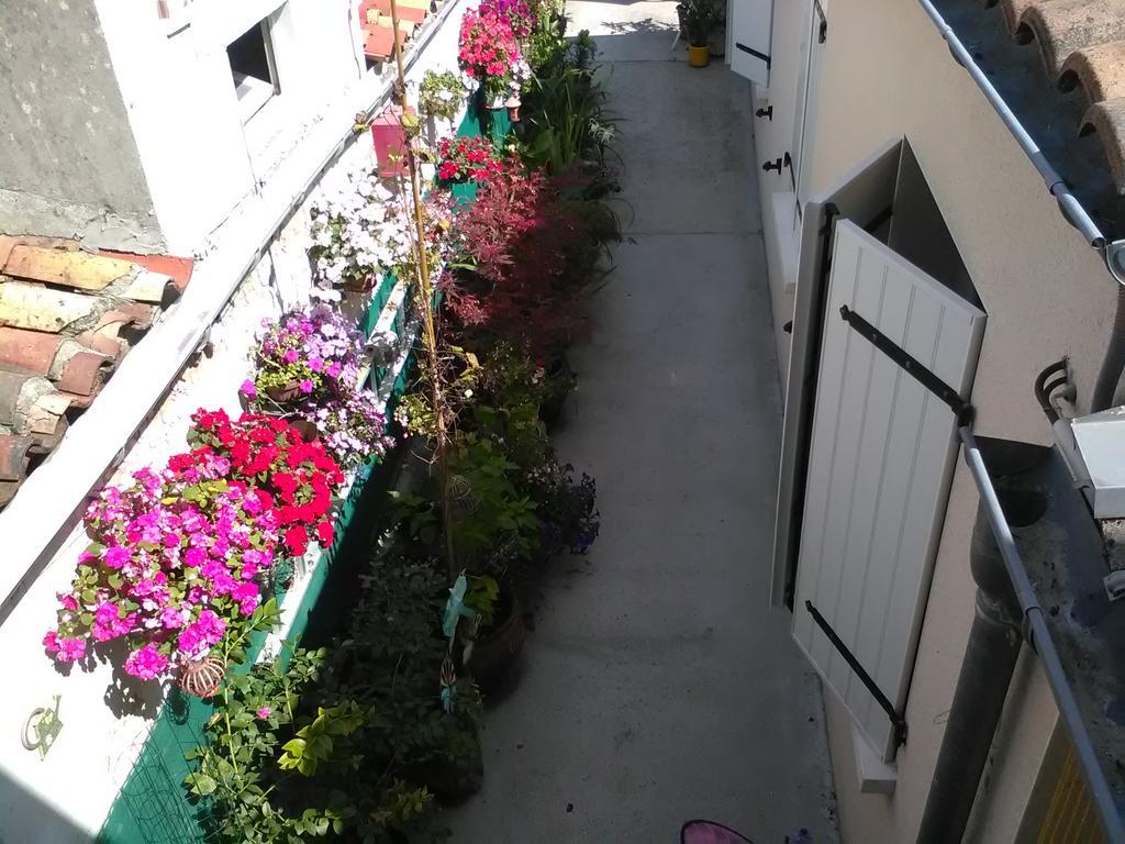 Le Parisien Saintes Exterior foto